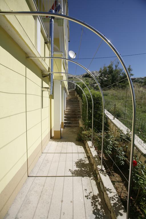 Apartments Roza Miskovici ภายนอก รูปภาพ