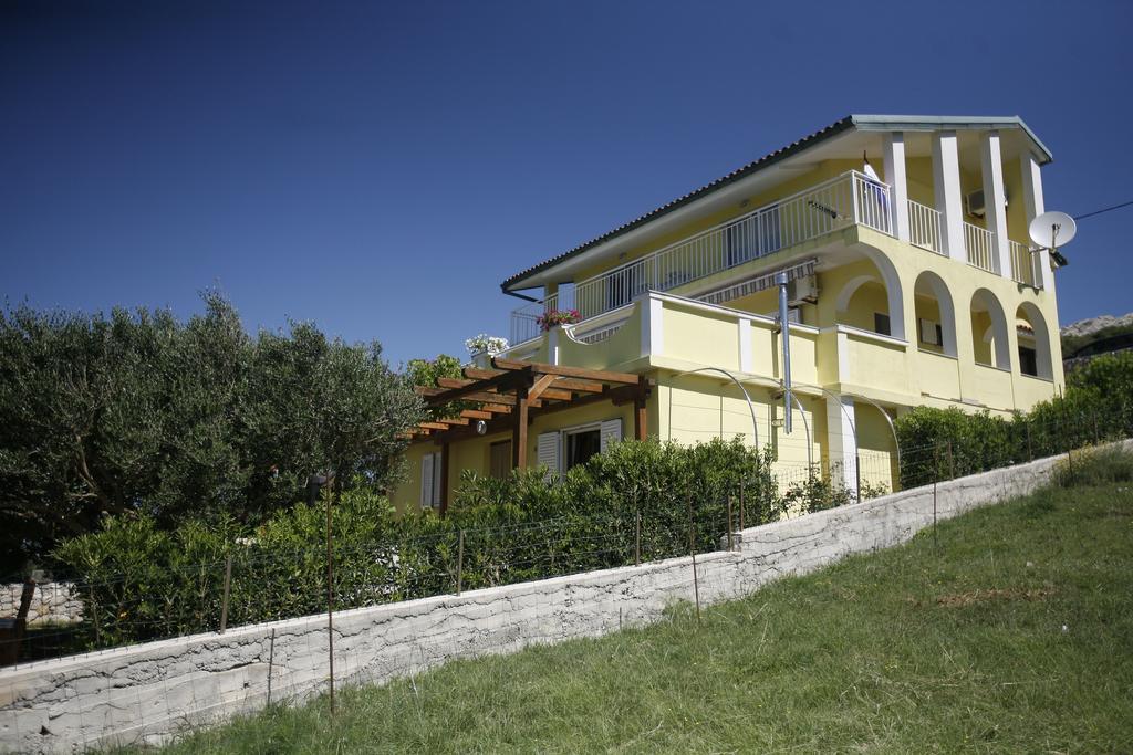 Apartments Roza Miskovici ภายนอก รูปภาพ
