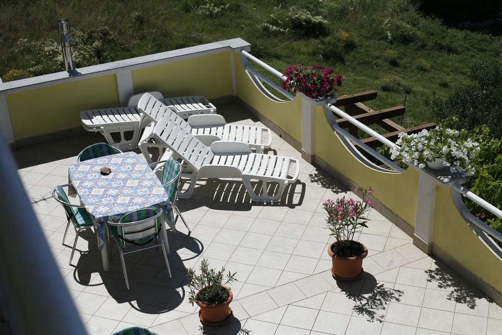 Apartments Roza Miskovici ภายนอก รูปภาพ