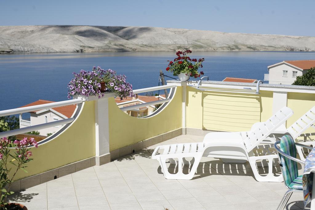 Apartments Roza Miskovici ภายนอก รูปภาพ