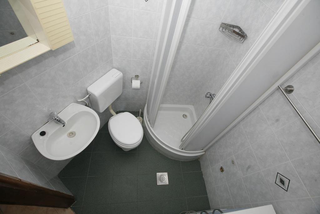 Apartments Roza Miskovici ภายนอก รูปภาพ