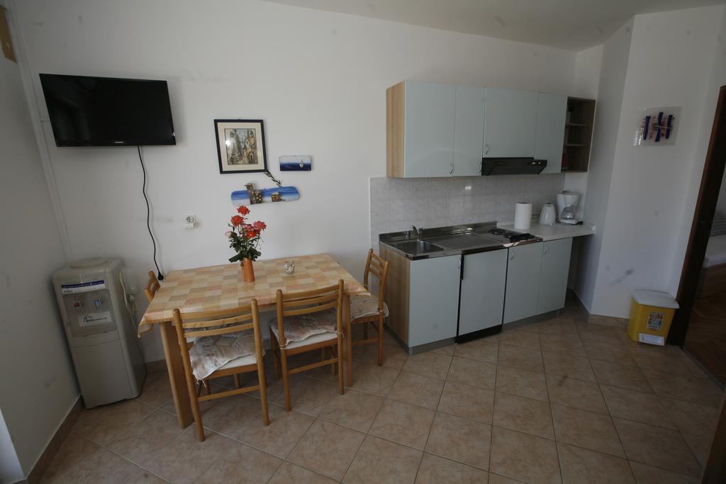 Apartments Roza Miskovici ภายนอก รูปภาพ