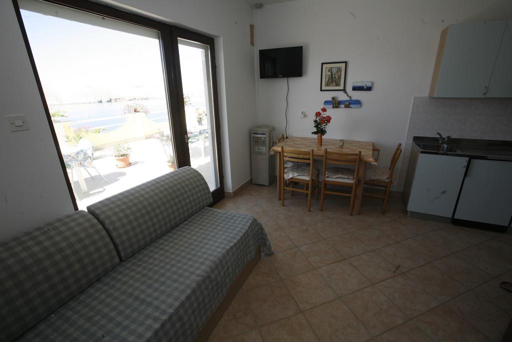 Apartments Roza Miskovici ภายนอก รูปภาพ