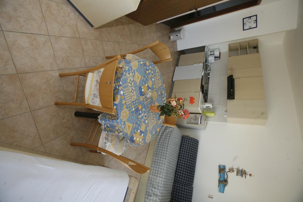 Apartments Roza Miskovici ภายนอก รูปภาพ