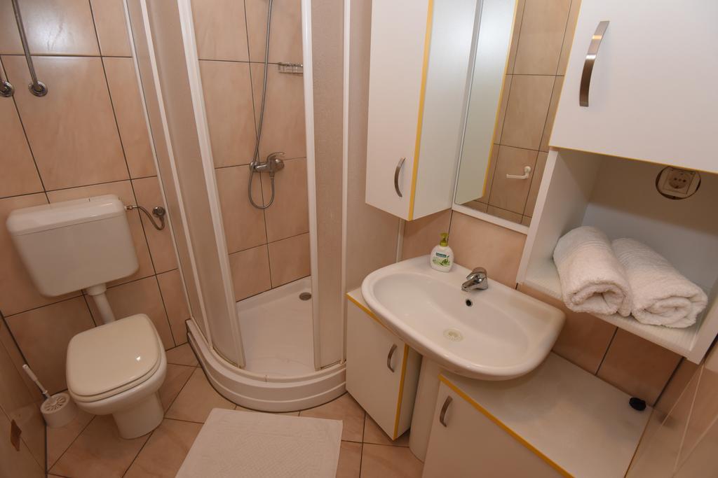Apartments Roza Miskovici ภายนอก รูปภาพ