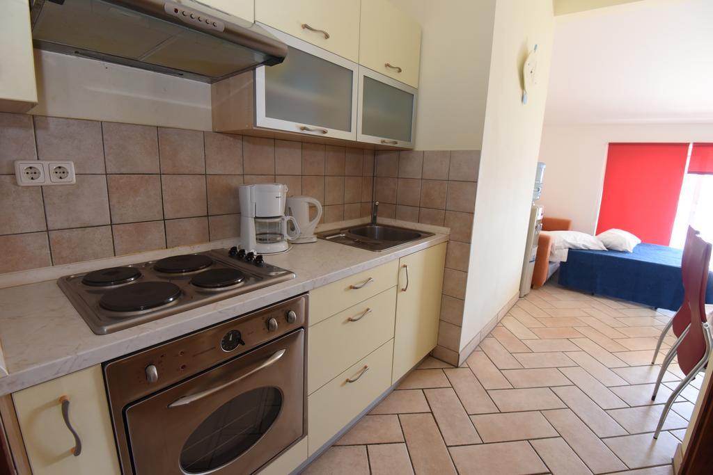 Apartments Roza Miskovici ภายนอก รูปภาพ